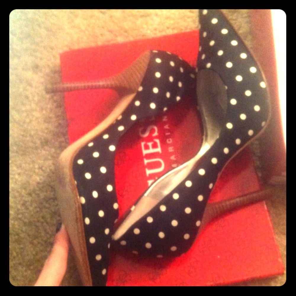 Polka dot pump.